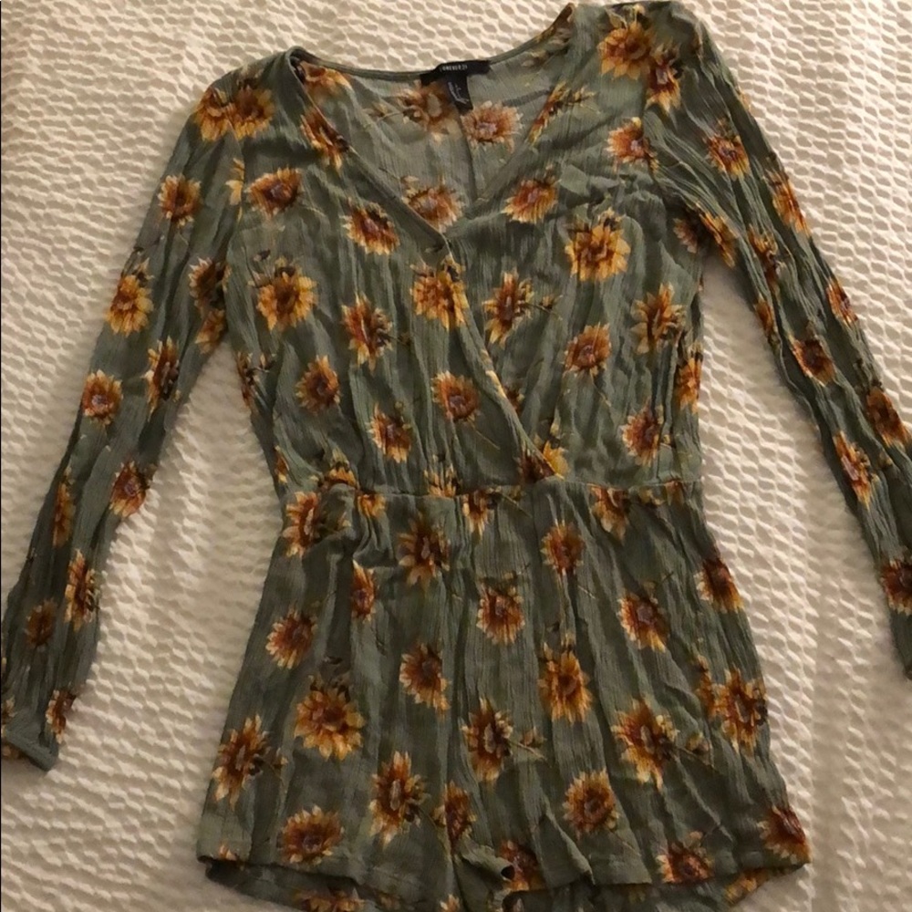 Long sleeve sunflower romper